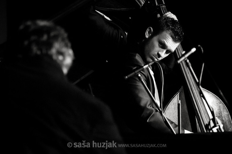 Artur Dutkiewicz Trio @ Kino Udarnik, Maribor (Slovenia), 20/04/2012 <em>Photo: © Saša Huzjak</em>