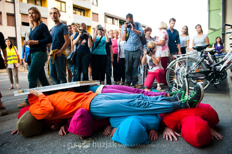 Bodies in Urban Spaces @ Front@ contemporary dance festival, Murska Sobota (Slovenia), 27/08/2012 <em>Photo: © Saša Huzjak</em>