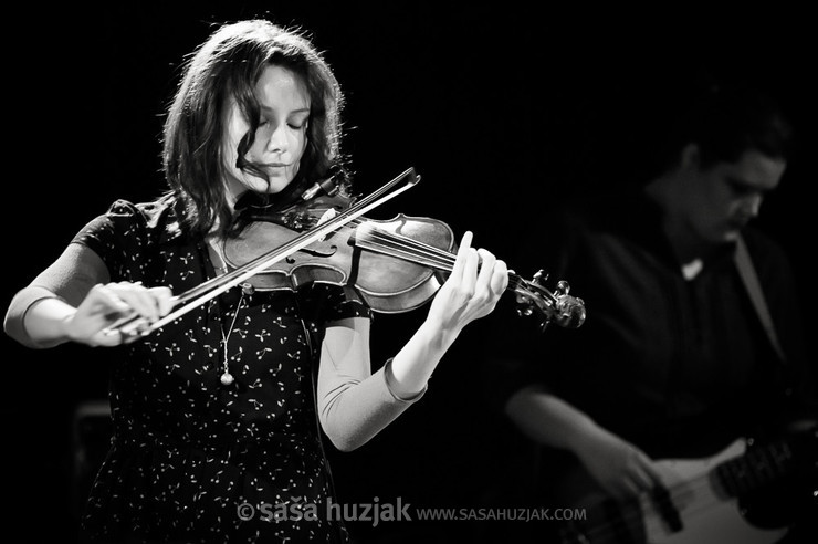 Majda Bojić (Mika Male) @ MM centar, Zagreb (Croatia), 07/12/2013 <em>Photo: © Saša Huzjak</em>