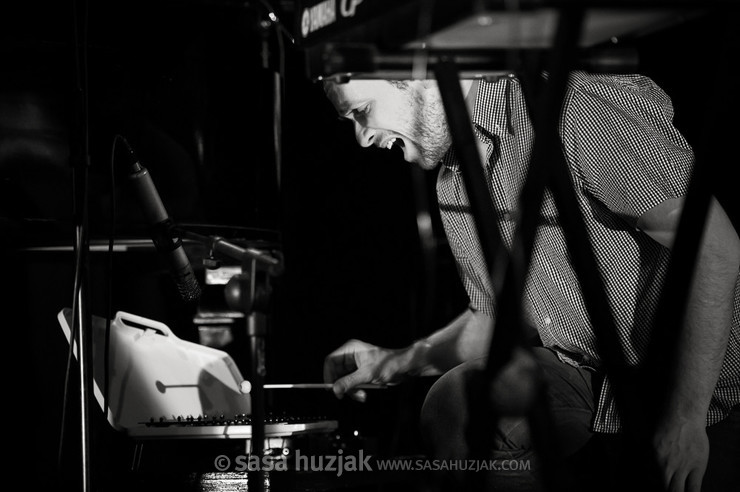 Ivan Žigo (Mika Male) @ MM centar, Zagreb (Croatia), 07/12/2013 <em>Photo: © Saša Huzjak</em>