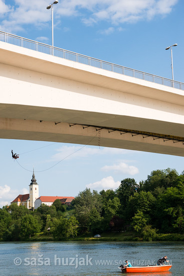 Rope swing @ Festival Lent, Maribor (Slovenia), 20/06 > 05/07/2014 <em>Photo: © Saša Huzjak</em>