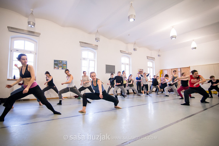 Modern dance with Kjara Starič Wurst @ Zimska plesna šola / Winter dance school, Maribor (Slovenia), 20/02 > 23/02/2015 <em>Photo: © Saša Huzjak</em>