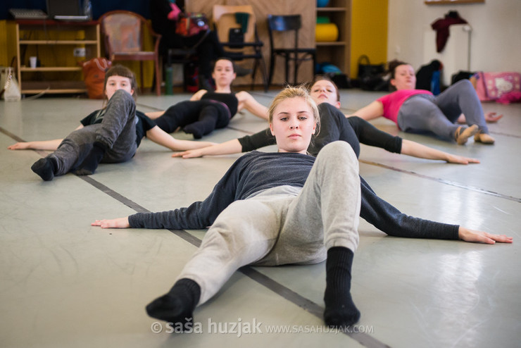 Contemporary dance with Lotem Regev @ Zimska plesna šola / Winter dance school, Maribor (Slovenia), 20/02 > 23/02/2015 <em>Photo: © Saša Huzjak</em>