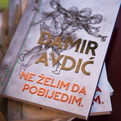 O:miza - Damir Avdić's latest book titled "Ne želim da pobjedim." (I don't want to win.) @ Salon uporabnih umetnosti, Maribor (Slovenia), 12/04/2016 <em>Photo: © Saša Huzjak</em>