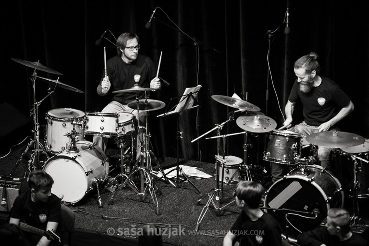 Drummers Bojan Krhlanko and Denis Jančič (Samo Šalamon & Takt Ars Guitar Orchestra) @ Narodni dom Maribor, Velika dvorana, Maribor (Slovenia), 18/11/2016 <em>Photo: © Saša Huzjak</em>