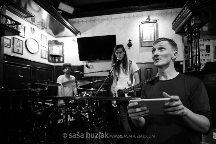 Soundcheck @ River Pub, Rijeka (Croatia), 19/04/2019 <em>Photo: © Saša Huzjak</em>