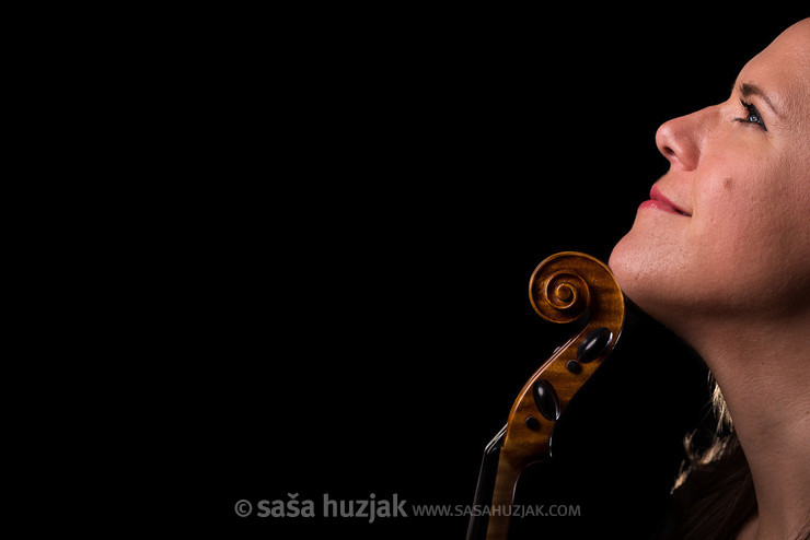 Photo shoot in studio with Maja Bevc <em>Photo: © Saša Huzjak</em>