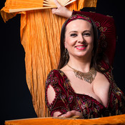 Edita Čerče (Silk Dance Company) <em>Photo: © Saša Huzjak</em>