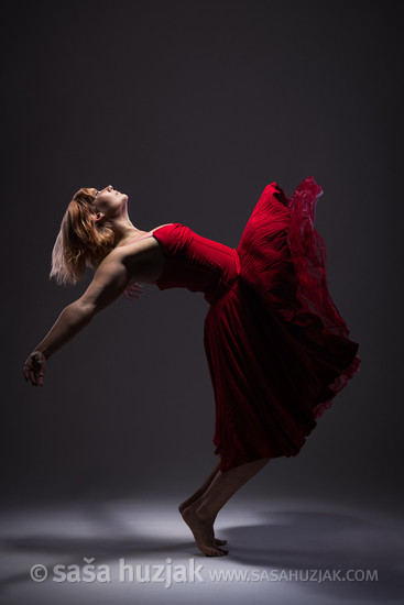 Dancers in studio photo shoot: Lucija Jalincienė <em>Photo: © Saša Huzjak</em>