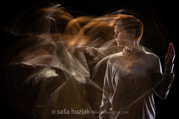 Špela Huzjak - Premik, theatre performance promotional photoshoot <em>Photo: © Saša Huzjak</em>