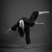 Dancers in studio photo shoot: Jasha Robnik <em>Photo: © Saša Huzjak</em>