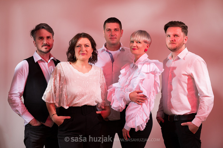 Êdna studio promo photoshoot <em>Photo: © Saša Huzjak</em>