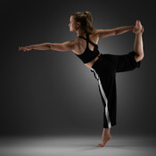 Dancers in studio photo shoot: Tjaša Šramel <em>Photo: © Saša Huzjak</em>