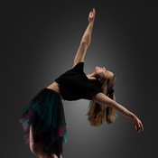 Dancers in studio photo shoot: Tjaša Šramel <em>Photo: © Saša Huzjak</em>