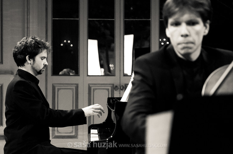 Nikolaj Sajko & Miha Haas @ SNG Maribor, Kazinska dvorana, Maribor (Slovenia), 06/04/2011 <em>Photo: © Saša Huzjak</em>
