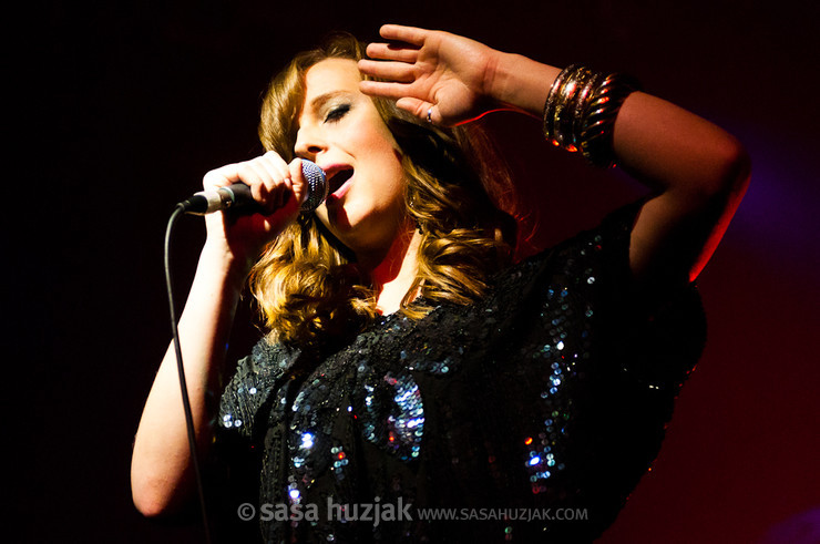 Ruby Wood (Bonobo) @ Kino Šiška, Ljubljana (Slovenia), 10/04/2011 <em>Photo: © Saša Huzjak</em>