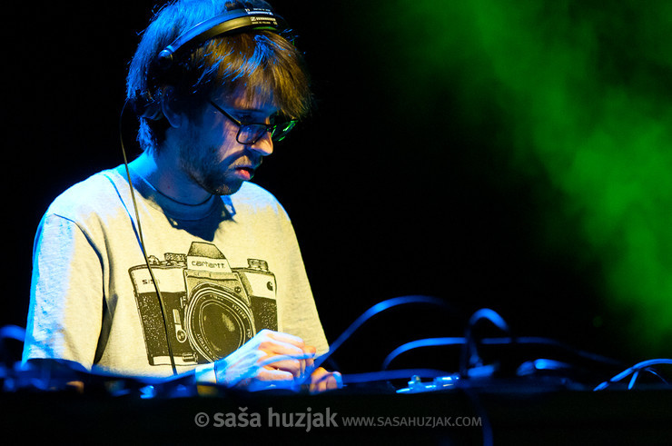 Danaja & Borka @ Kino Šiška, Ljubljana (Slovenia), 10/04/2011 <em>Photo: © Saša Huzjak</em>
