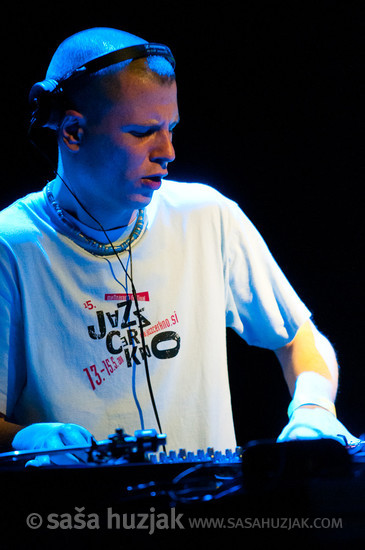 Danaja & Borka @ Kino Šiška, Ljubljana (Slovenia), 10/04/2011 <em>Photo: © Saša Huzjak</em>