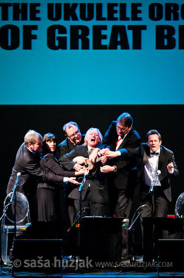 The Ukulele Orchestra of Great Britain @ Križanke, Ljubljana (Slovenia), 2011 <em>Photo: © Saša Huzjak</em>