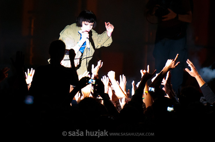 Crystal Castles  @ Terraneo festival 2011, ex vojarna Bribirski knezovi, Šibenik (Croatia), 09/08 > 13/08/2011 <em>Photo: © Saša Huzjak</em>