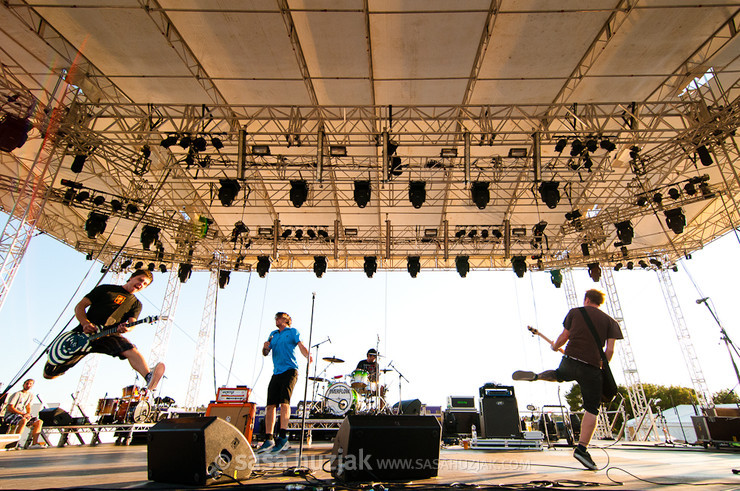 Overflow @ Terraneo festival, Šibenik (Croatia), 2011 <em>Photo: © Saša Huzjak</em>