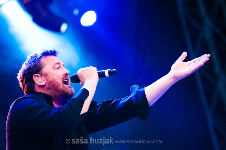 Guy Garvey (Elbow) @ FM4 Frequency festival 2011, Green park, St. Pölten (Austria), 18/08 > 20/08/2011 <em>Photo: © Saša Huzjak</em>