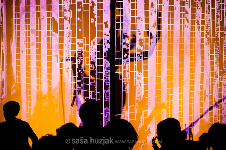 Apparatjik @ Orpheum, Graz (Austria), 15/10/2011 <em>Photo: © Saša Huzjak</em>