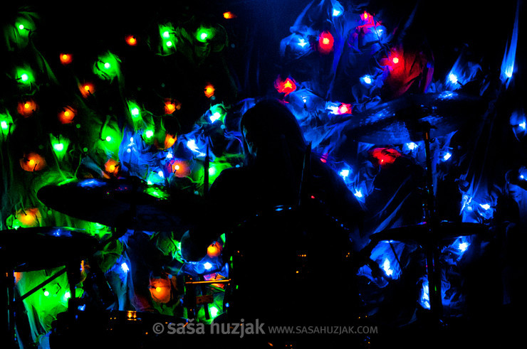 The ArtbreakHeartshop @ Magnet club, Berlin (Germany), 01/11/2011 <em>Photo: © Saša Huzjak</em>