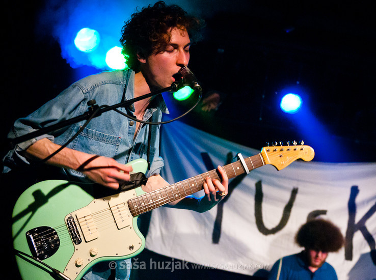 Yuck @ Magnet club, Berlin (Germany), 01/11/2011 <em>Photo: © Saša Huzjak</em>