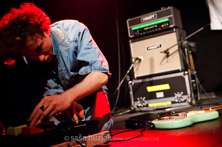 Daniel Blumberg (Yuck) @ Magnet club, Berlin (Germany), 01/11/2011 <em>Photo: © Saša Huzjak</em>