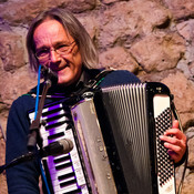 Bratko Bibič (Bratko Bibič & The Madleys) @ MuziKafe, Ptuj (Slovenia), 02/12/2011 <em>Photo: © Saša Huzjak</em>