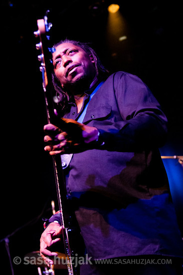 Darryl Jones (Stone Riders) @ Kino Šiška, Ljubljana (Slovenia), 02/02/2012 <em>Photo: © Saša Huzjak</em>