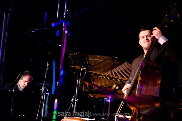 Artur Dutkiewicz Trio @ Kino Udarnik, Maribor (Slovenia), 20/04/2012 <em>Photo: © Saša Huzjak</em>