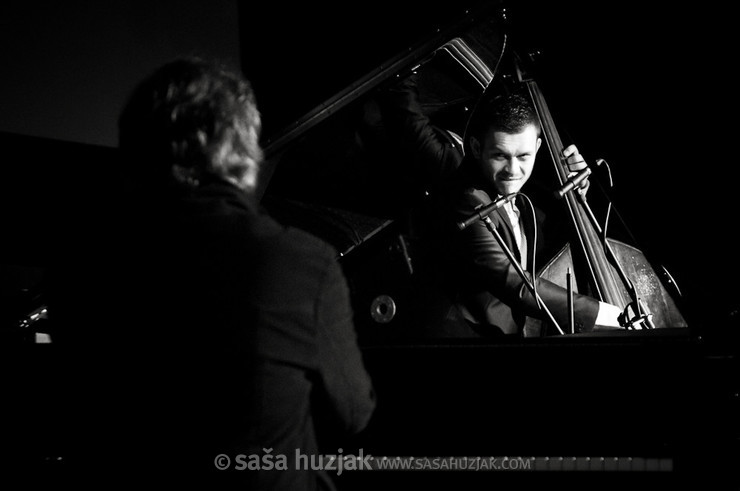 Artur Dutkiewicz Trio @ Kino Udarnik, Maribor (Slovenia), 20/04/2012 <em>Photo: © Saša Huzjak</em>