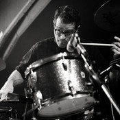 John Convertino (Calexico) @ Pauk, Zagreb (Croatia), 27/11/2012 <em>Photo: © Saša Huzjak</em>