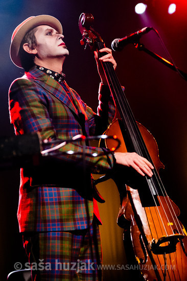 Adrian Stout (The Tiger Lillies) @ Kino Šiška, Ljubljana (Slovenia), 12/12/2012 <em>Photo: © Saša Huzjak</em>