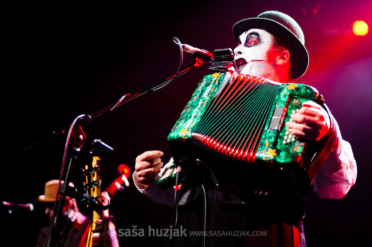 Martyn Jacques (The Tiger Lillies) @ Kino Šiška, Ljubljana (Slovenia), 12/12/2012 <em>Photo: © Saša Huzjak</em>