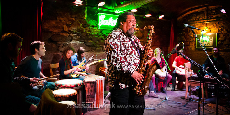 Sabir Mateen with Maribor's musicians @ Jazz klub Satchmo, Maribor (Slovenia), 07/02/2013 <em>Photo: © Saša Huzjak</em>