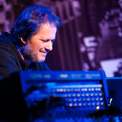 Christof Kurzmann (Made to Break) @ Narodni dom Maribor, Mali oder, Maribor (Slovenia), 01/03/2013 <em>Photo: © Saša Huzjak</em>