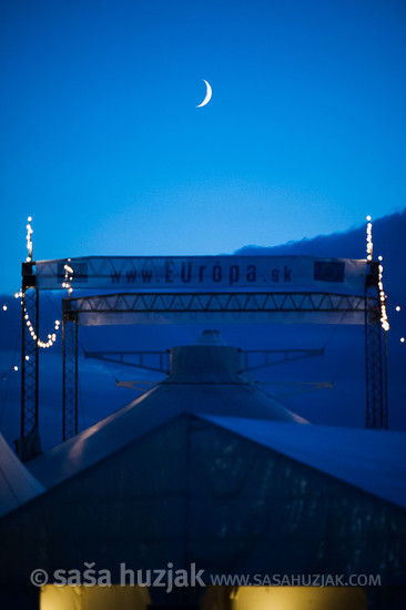 Moon over the festival @ Bažant Pohoda festival, Trenčín (Slovakia), 11/07 > 13/07/2013 <em>Photo: © Saša Huzjak</em>