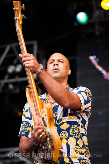 Senon Williams (Dengue Fever) @ Bažant Pohoda festival, Trenčín (Slovakia), 2013 <em>Photo: © Saša Huzjak</em>