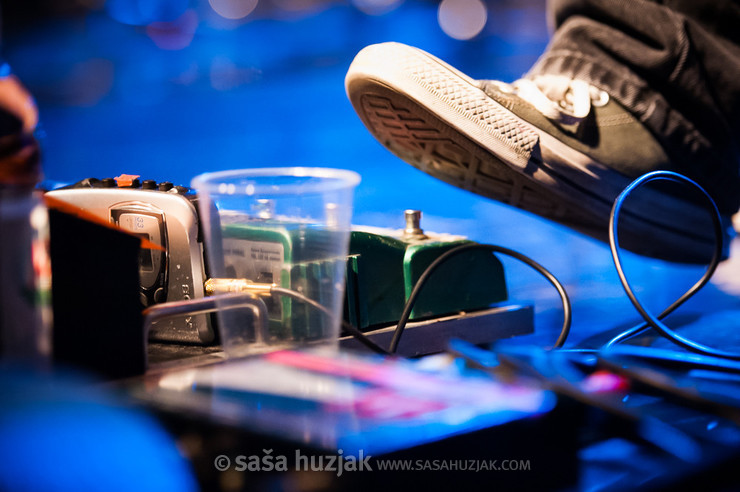 Sony Walkman (Yo La Tengo) @ Tvornica kulture, Zagreb (Croatia), 08/11/2013 <em>Photo: © Saša Huzjak</em>