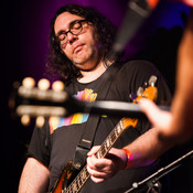 James McNew (Yo La Tengo) @ Tvornica kulture, Zagreb (Croatia), 08/11/2013 <em>Photo: © Saša Huzjak</em>