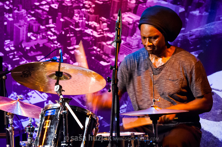 Hamid Drake (Luc Ex' Assemblée) @ Narodni dom Maribor, Mali oder, Maribor (Slovenia), 14/11/2013 <em>Photo: © Saša Huzjak</em>