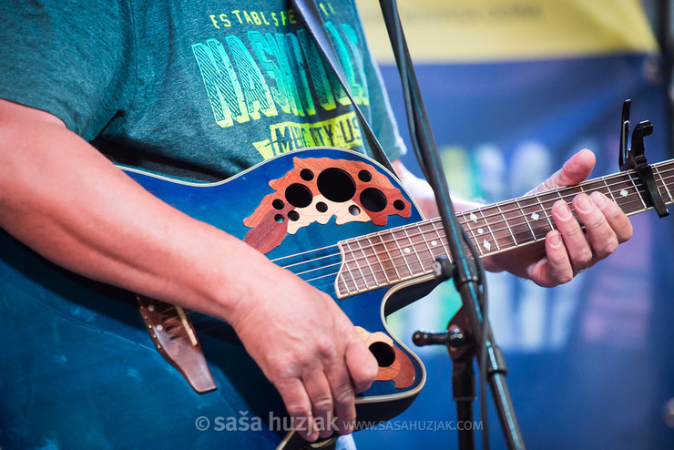 Milan Kamnik's guitar @ Festival Lent, Maribor (Slovenia), 20/06 > 05/07/2014 <em>Photo: © Saša Huzjak</em>