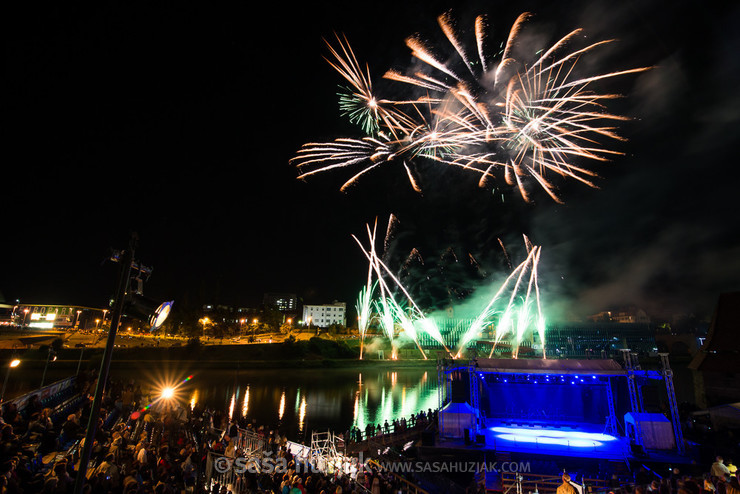 Fireworks - closing of 26th Folkart @ Festival Lent, Maribor (Slovenia), 20/06 > 05/07/2014 <em>Photo: © Saša Huzjak</em>