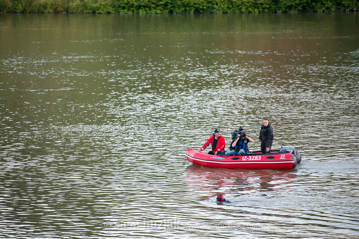 Marathon swimming (48 hours) @ Festival Lent, Maribor (Slovenia), 20/06 > 05/07/2014 <em>Photo: © Saša Huzjak</em>