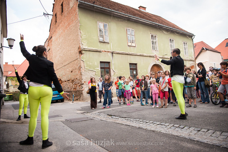 Veličastni veliki ogled (s sirom) - Le Grand Big Tour (with cheese) @ Festival Lent, Maribor (Slovenia), 20/06 > 05/07/2014 <em>Photo: © Saša Huzjak</em>