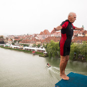 Bridge jumping @ Festival Lent, Maribor (Slovenia), 20/06 > 05/07/2014 <em>Photo: © Saša Huzjak</em>