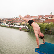 Bridge jumping @ Festival Lent, Maribor (Slovenia), 20/06 > 05/07/2014 <em>Photo: © Saša Huzjak</em>